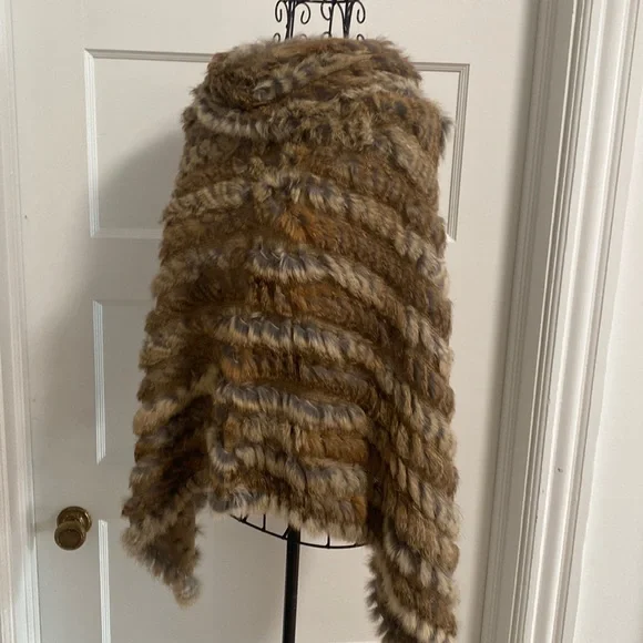 Rabbit Fur Poncho - Picture 1 of 8